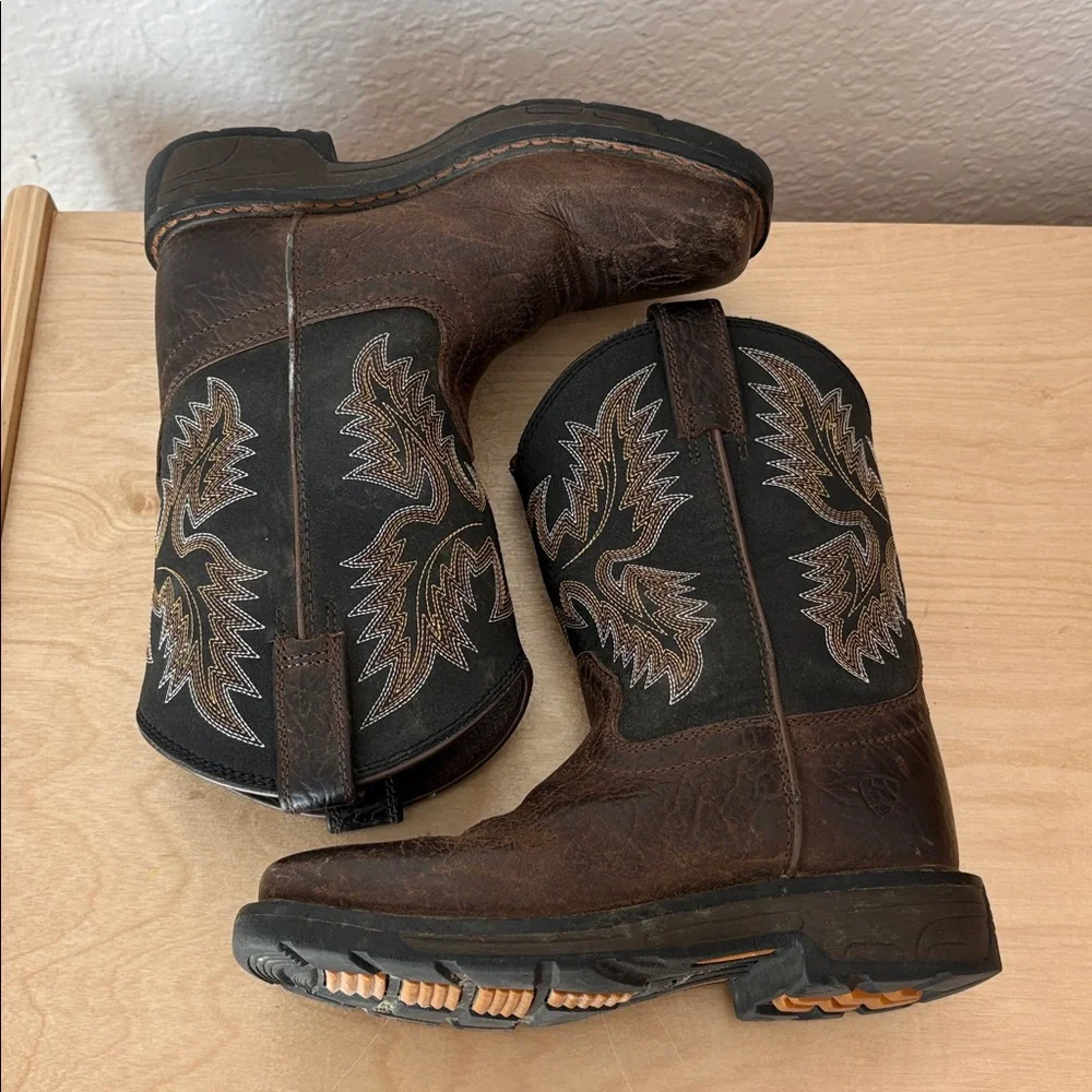 Ariat Youth Brown Workhog Bruin Western Boots Cowboy Square Toe Leather